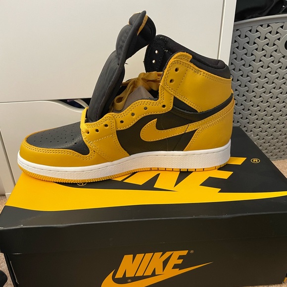 Nike Other - Jordan 1 Pollen